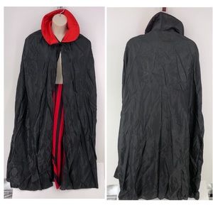 Halloween Unisex Vampire Cape Black/Red OS…